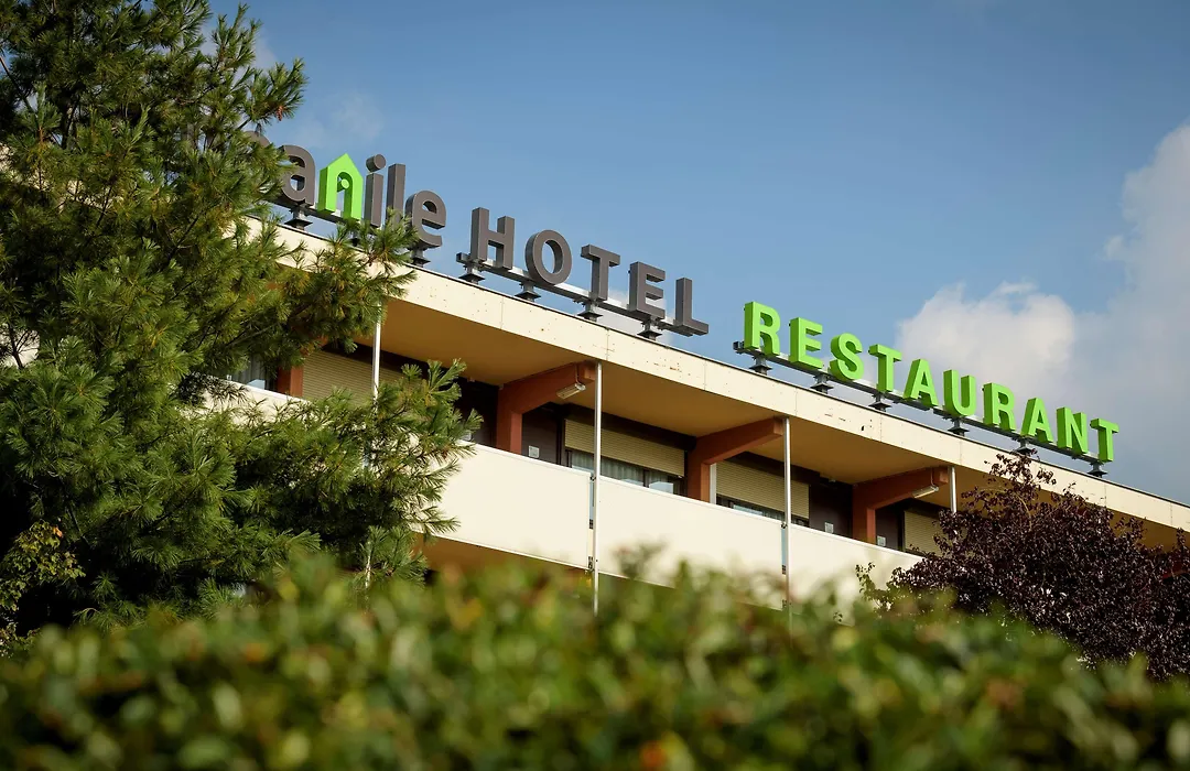 Campanile Hotel & Restaurant Eindhoven-1